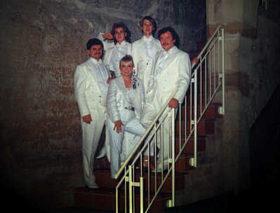 ... KONTIKI Tanz- und Showband, kurz vor dem Auftritt auf Schloss Waldeck ...